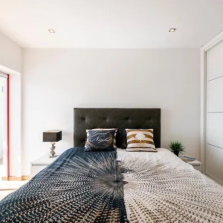 Lägenhet Luxueux 4 Pieces, Terrasse 120m2 Vue Da Rocha Portimão